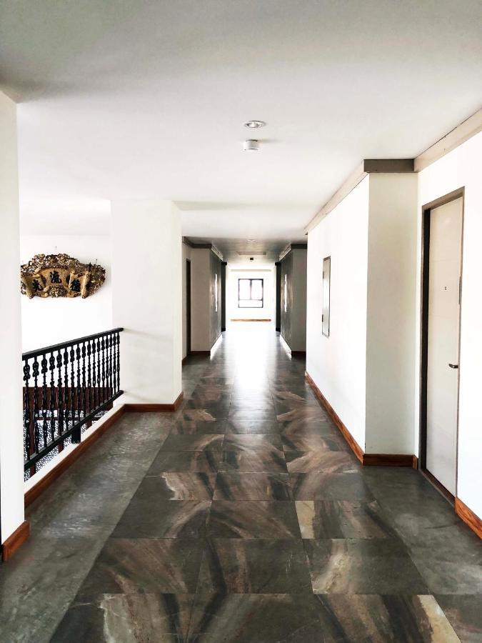 Hotel Iya Pathum Thani Dış mekan fotoğraf
