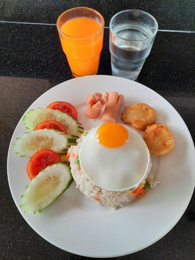 Hotel Iya Pathum Thani Dış mekan fotoğraf